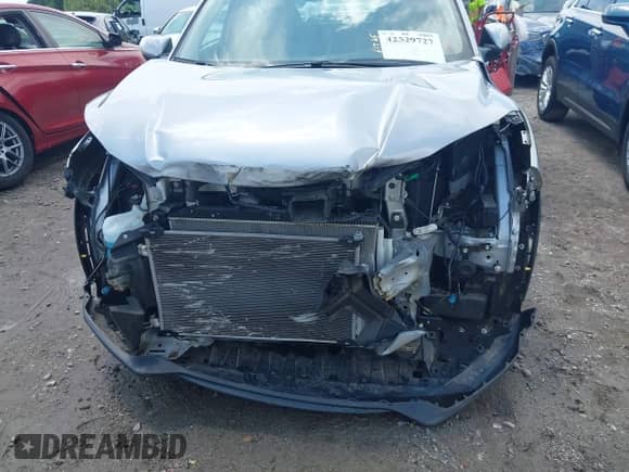 2022 Honda HR-V LX with VIN 3CZRU5H39NM716661, listed as a IAAI auction lot 42529727 with 13,600 mi miles and . Bid and sale history available at DreamBid. Image 6.