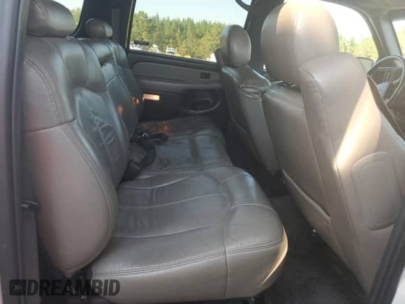 2002 Chevrolet Suburban Z71 с VIN 3GNFK16ZX2G216704, выставлен на аукционе Copart как лот 82005935 с пробегом 296 826 миль миль и Списание • Salvage title. История ставок и продаж доступна на DreamBid. Изображение 10.