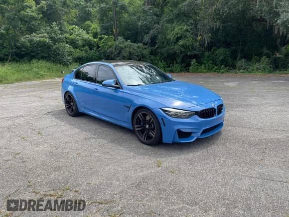 2017 BMW M3 z VIN WBS8M9C30H5G85547, wystawiony jako Copart lot #65657175 z przebiegiem 50 160 mil mil oraz Czysty tytuł • Clean title. Historia ofert i sprzedaży dostępna na DreamBid. Obrazek 1.