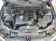 2010 BMW 3 Series 328i z VIN WBAWL1C58AP492636, wystawiony jako Copart lot #90515275 z przebiegiem 104 713 mil mil oraz Czysty tytuł • Clean title. Historia ofert i sprzedaży dostępna na DreamBid. Obrazek 11.