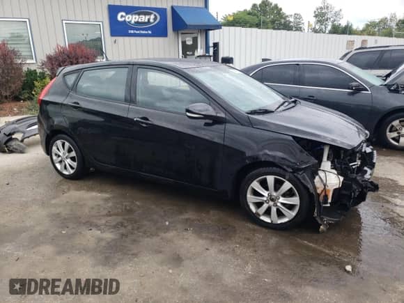 2014 Hyundai Accent SE с VIN KMHCU5AEXEU151545, выставлен на аукционе Copart как лот 69970225 с пробегом 164 919 миль миль и На запчасти • Non repairable. История ставок и продаж доступна на DreamBid. Изображение 4.