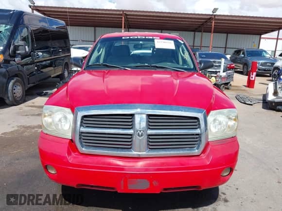 2006 Dodge Dakota SLT with VIN 1D7HW48K56S593288, listed as a IAAI auction lot 42590591 with 140,501 mi miles and . Bid and sale history available at DreamBid. Image 12.