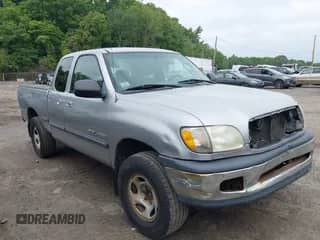 2002 Toyota Tundra SR5 with VIN 5TBRN34102S266415, listed as a IAAI auction lot 42459250 with Not provided miles and . Bid and sale history available at DreamBid. Image 1.