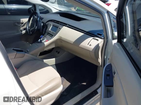 2015 Toyota Prius Four z VIN JTDKN3DU3F0484750, wystawiony jako IAAI lot #42397909 z przebiegiem 100 295 mil mil oraz . Historia ofert i sprzedaży dostępna na DreamBid. Obrazek 5.