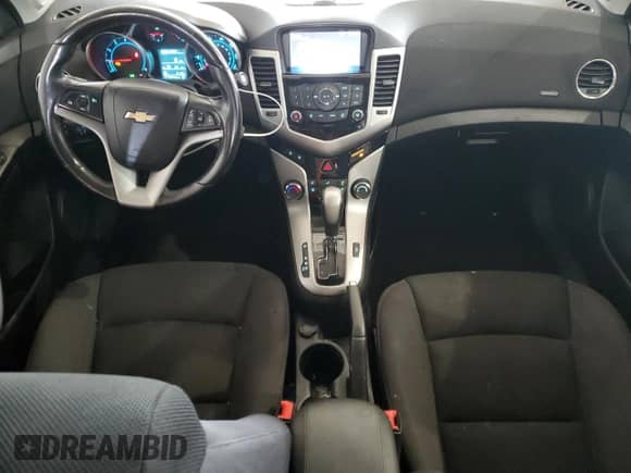 2014 Chevrolet Cruze 1LT z VIN 1G1PC5SB5E7424198, wystawiony jako Copart lot #61840515 z przebiegiem 266 344 mil mil oraz Nie do naprawy • Non repairable. Historia ofert i sprzedaży dostępna na DreamBid. Obrazek 8.