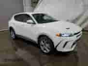 2024 Dodge Hornet R/T z VIN ZACPDFCW6R3A30169, wystawiony jako Copart lot #47977225 z przebiegiem 20 746 mil mil oraz Czysty tytuł • Clean title. Historia ofert i sprzedaży dostępna na DreamBid. Obrazek 4.