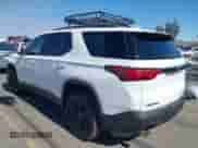2023 Chevrolet Traverse LS z VIN 1GNERFKW4PJ321213, wystawiony jako IAAI lot #42620529 z przebiegiem 41 733 mil mil oraz . Historia ofert i sprzedaży dostępna na DreamBid. Obrazek 3.