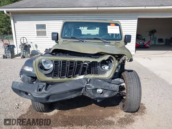 2025 Jeep Wrangler Sport with VIN 1C4PJXAN2SW524622, listed as a IAAI auction lot 43183515 with 8,865 mi miles and . Bid and sale history available at DreamBid. Image 13.