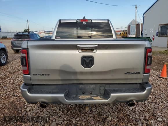 2019 Ram 1500 Rebel z VIN 1C6SRFLT8KN843836, wystawiony jako Copart lot #68415475 z przebiegiem 71 796 mil mil oraz Szkoda całkowita • Salvage title. Historia ofert i sprzedaży dostępna na DreamBid. Obrazek 6.