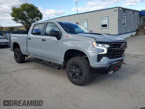 2024 Chevrolet Silverado 1500 LT Trail Boss with VIN 3GCPDFEK9RG262995, listed as a Copart auction lot 76137444 with 12,474 mi miles and Salvage title. Bid and sale history available at DreamBid. Image 4.