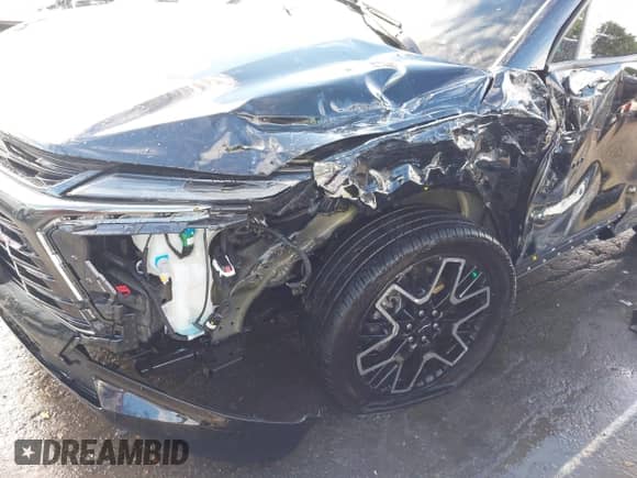 2023 Chevrolet Blazer RS z VIN 3GNKBERSXPS155315, wystawiony jako IAAI lot #43343177 z przebiegiem 21 944 mil mil oraz . Historia ofert i sprzedaży dostępna na DreamBid. Obrazek 6.