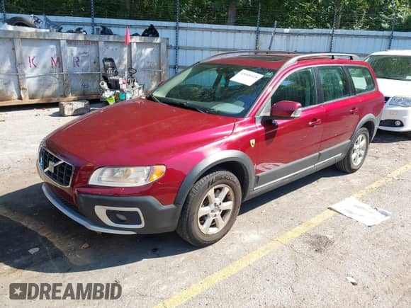 2008 Volvo XC70 with VIN YV4BZ982281016891, listed as a IAAI auction lot 43068428 with 198,035 mi miles and . Bid and sale history available at DreamBid. Image 2.
