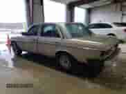 1985 Mercedes-Benz 300 с VIN WDBAB33C2FA244806, выставлен на аукционе Copart как лот 52752485 с пробегом Не указан миль и Чистый • Clean title. История ставок и продаж доступна на DreamBid. Изображение 2.