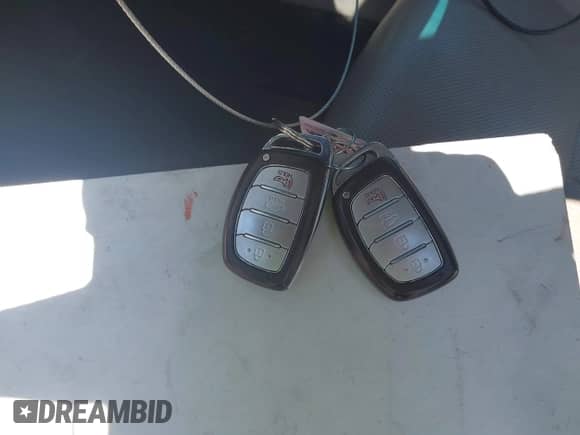 2016 Hyundai Sonata Limited с VIN KMHE34L14GA031888, выставлен на аукционе IAAI как лот 42725649 с пробегом 101 326 миль миль и . История ставок и продаж доступна на DreamBid. Изображение 11.