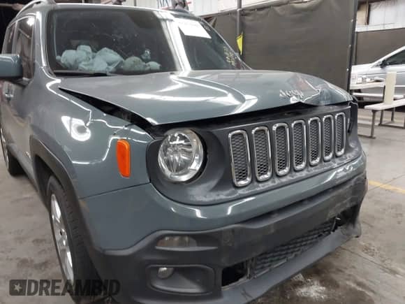 2018 Jeep Renegade Latitude with VIN ZACCJABB5JPH92642, listed as a IAAI auction lot 43253580 with 106,321 mi miles and . Bid and sale history available at DreamBid. Image 6.