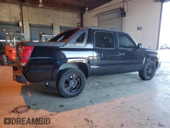 2005 Chevrolet Avalanche Z66 with VIN 3GNEC12Z55G241304, listed as a Copart auction lot 85879245 with 155,929 mi miles and Salvage title. Bid and sale history available at DreamBid. Image 3.