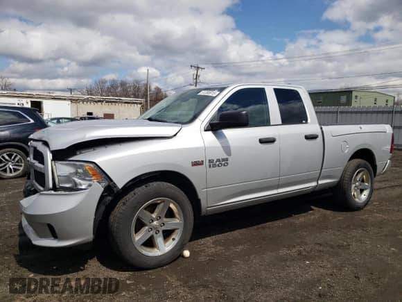 2017 Ram 1500 Express z VIN 1C6RR7FT5HS779491, wystawiony jako Copart lot #51286915 z przebiegiem 103 754 mil mil oraz Szkoda całkowita • Salvage title. Historia ofert i sprzedaży dostępna na DreamBid. Obrazek 1.