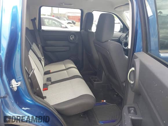 2009 Dodge Nitro SE with VIN 1D8GU28K59W530903, listed as a IAAI auction lot 43293777 with 118,386 mi miles and . Bid and sale history available at DreamBid. Image 8.