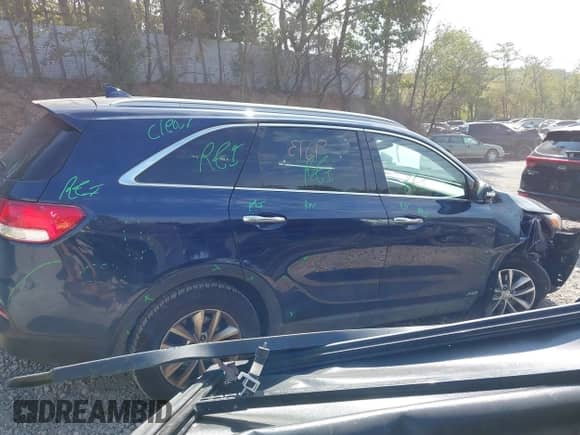 2018 Kia Sorento LX z VIN 5XYPGDA36JG343613, wystawiony jako IAAI lot #43229273 z przebiegiem 130 976 mil mil oraz . Historia ofert i sprzedaży dostępna na DreamBid. Obrazek 13.