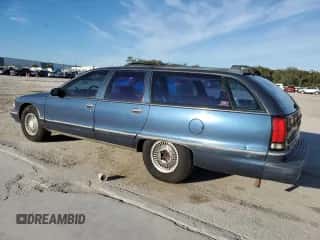 1995 Chevrolet Caprice с VIN 1G1BL82P7SR137341, выставлен на аукционе Copart как лот 86523194 с пробегом 122 017 миль миль и Списание • Salvage title. История ставок и продаж доступна на DreamBid. Изображение 2.