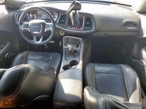 2018 Dodge Challenger SXT Plus с VIN 2C3CDZAG5JH132433, выставлен на аукционе Copart как лот 82160955 с пробегом 100 552 миль миль и Чистый • Clean title. История ставок и продаж доступна на DreamBid. Изображение 8.