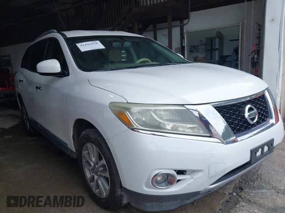 2013 Nissan Pathfinder SV with VIN 5N1AR2MN0DC644822, listed as a IAAI auction lot 42442620 with 135,679 mi miles and . Bid and sale history available at DreamBid. Image 1.