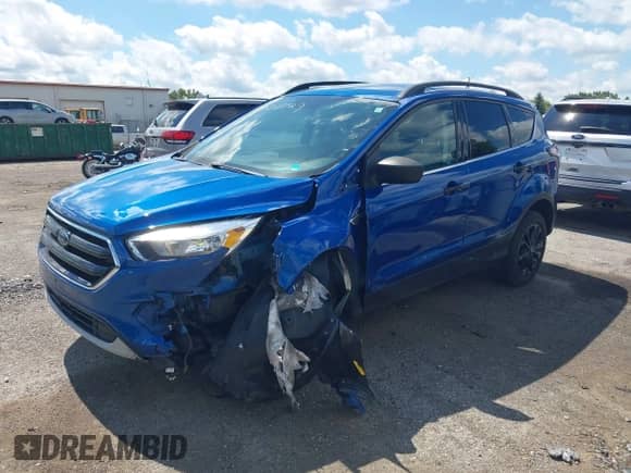 2018 Ford Escape SE с VIN 1FMCU9GD5JUC69390, выставлен на аукционе IAAI как лот 43008729 с пробегом 68 640 миль миль и . История ставок и продаж доступна на DreamBid. Изображение 17.