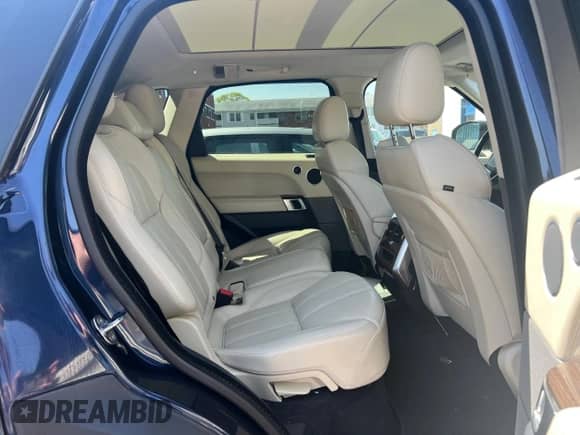 2014 Land Rover Range Rover Sport HSE z VIN SALWR2WF9EA321925, wystawiony jako Copart lot #55301365 z przebiegiem 137 961 mil mil oraz Czysty tytuł • Clean title. Historia ofert i sprzedaży dostępna na DreamBid. Obrazek 6.