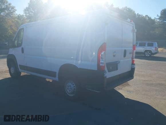 2025 Ram ProMaster Cargo Tradesman with VIN 3C6LRVVG4SE518894, listed as a IAAI auction lot 43423665 with 29,157 mi miles and . Bid and sale history available at DreamBid. Image 3.