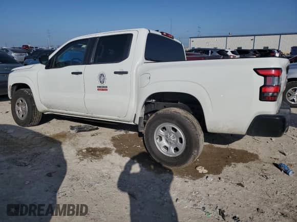 2024 Nissan Frontier SV with VIN 1N6ED1EK1RN671183, listed as a Copart auction lot 84103934 with 5,523 mi miles and Salvage title. Bid and sale history available at DreamBid. Image 2.
