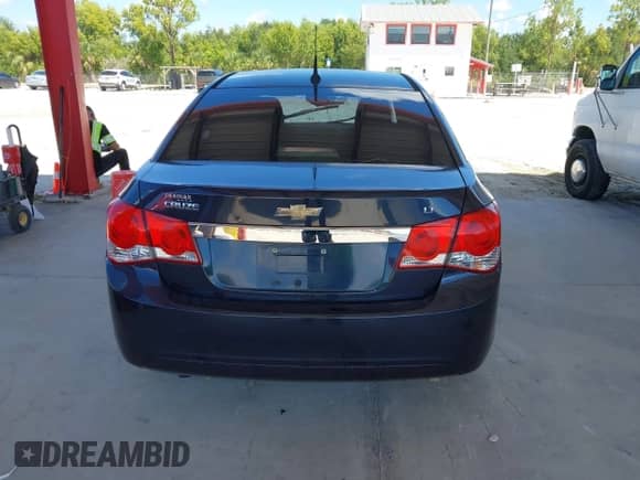 2014 Chevrolet Cruze 1LT с VIN 1G1PC5SB0E7441913, выставлен на аукционе IAAI как лот 43225035 с пробегом 104 362 миль миль и . История ставок и продаж доступна на DreamBid. Изображение 16.