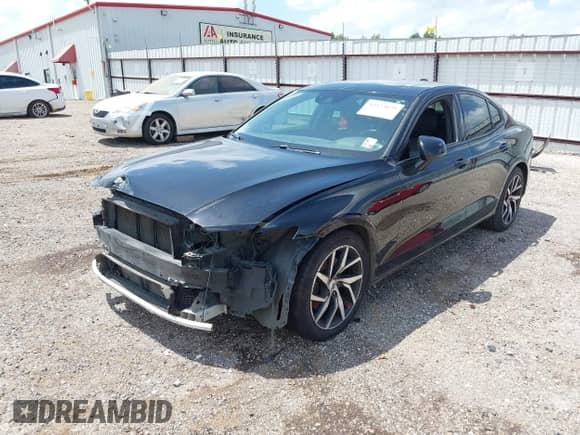 2020 Volvo S60 Momentum с VIN 7JR102FK6LG071774, выставлен на аукционе IAAI как лот 42523675 с пробегом 127 229 миль миль и . История ставок и продаж доступна на DreamBid. Изображение 2.