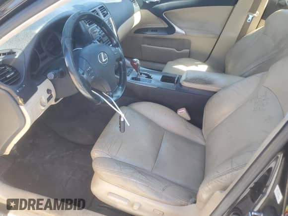 2008 Lexus IS 250 с VIN JTHCK262185020556, выставлен на аукционе Copart как лот 82468925 с пробегом 102 348 миль миль и Чистый • Clean title. История ставок и продаж доступна на DreamBid. Изображение 7.