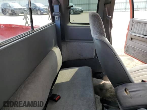 1995 Dodge Dakota с VIN 1B7GL23YXSS155861, выставлен на аукционе Copart как лот 64209414 с пробегом 336 037 миль миль и Списание • Salvage title. История ставок и продаж доступна на DreamBid. Изображение 10.