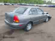 2004 Hyundai Accent GL z VIN KMHCG45C84U514658, wystawiony jako IAAI lot #42222115 z przebiegiem 33 055 mil mil oraz . Historia ofert i sprzedaży dostępna na DreamBid. Obrazek 4.