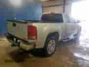 2010 GMC Sierra 1500 SLE z VIN 1GTSCVE08AZ290989, wystawiony jako Copart lot #69817275 z przebiegiem 226 178 mil mil oraz Czysty tytuł • Clean title. Historia ofert i sprzedaży dostępna na DreamBid. Obrazek 3.