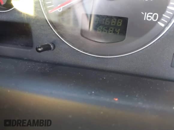 2004 Volvo S60 с VIN YV1RS59V942317275, выставлен на аукционе IAAI как лот 42706842 с пробегом 191 688 миль миль и . История ставок и продаж доступна на DreamBid. Изображение 7.