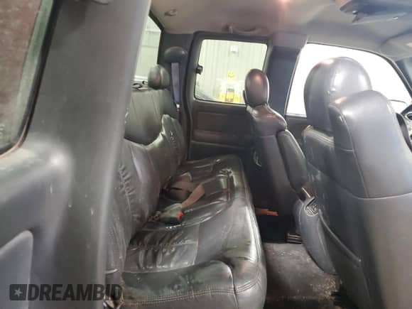 2002 Chevrolet Silverado 2500 LS с VIN 1GCGK29U02Z128649, выставлен на аукционе Copart как лот 52133255 с пробегом 207 650 миль миль и Чистый • Clean title. История ставок и продаж доступна на DreamBid. Изображение 10.