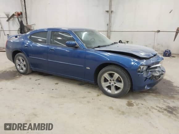 2010 Dodge Charger SXT z VIN 2B3CA3CV9AH128495, wystawiony jako IAAI lot #43382970 z przebiegiem 134 216 mil mil oraz . Historia ofert i sprzedaży dostępna na DreamBid. Obrazek 1.