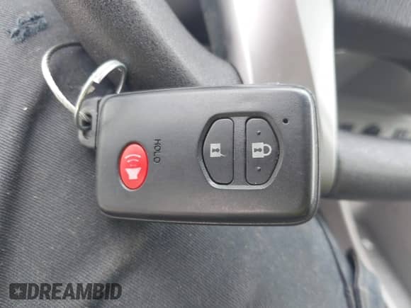 2015 Toyota Prius Two z VIN JTDZN3EU0FJ036909, wystawiony jako IAAI lot #42606783 z przebiegiem 67 013 mil mil oraz . Historia ofert i sprzedaży dostępna na DreamBid. Obrazek 11.