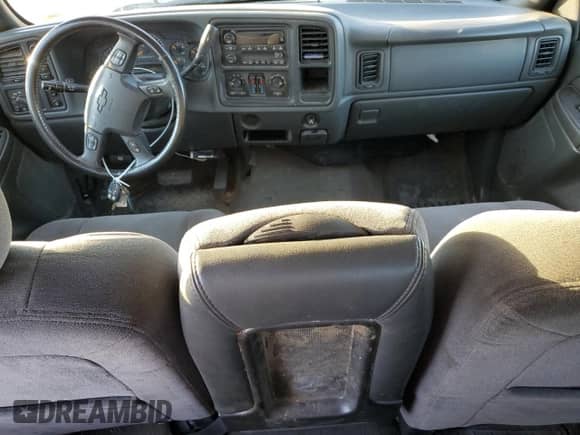 2006 Chevrolet Silverado 1500HD LT2 с VIN 1GCGK13U36F102279, выставлен на аукционе Copart как лот 77900254 с пробегом Не указан миль и Списание • Salvage title. История ставок и продаж доступна на DreamBid. Изображение 8.