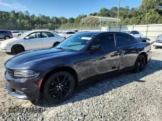 2017 Dodge Charger SE с VIN 2C3CDXBG5HH533509, выставлен на аукционе Copart как лот 71750935 с пробегом 159 571 миль миль и Списание • Salvage title. История ставок и продаж доступна на DreamBid. Изображение 1.