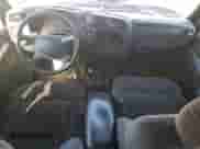 1998 Chevrolet Blazer LT z VIN 1GNDT13W2W2115668, wystawiony jako Copart lot #46636585 z przebiegiem Nie podano mil oraz Szkoda całkowita • Salvage title. Historia ofert i sprzedaży dostępna na DreamBid. Obrazek 8.