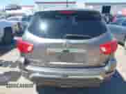 2017 Nissan Pathfinder SL с VIN 5N1DR2MM2HC683907, выставлен на аукционе IAAI как лот 43018420 с пробегом 170 001 миль миль и . История ставок и продаж доступна на DreamBid. Изображение 16.