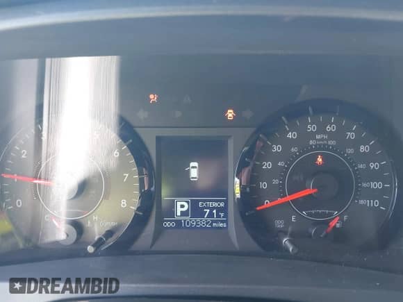 2017 Toyota Sienna LE z VIN 5TDJZ3DC8HS186962, wystawiony jako IAAI lot #42462116 z przebiegiem 109 382 mil mil oraz . Historia ofert i sprzedaży dostępna na DreamBid. Obrazek 7.