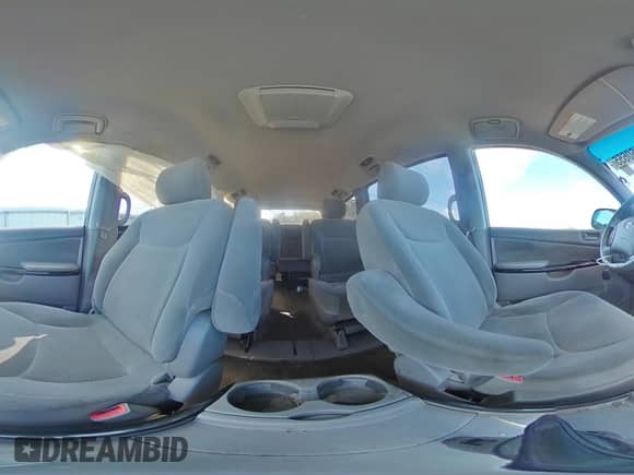 2005 Toyota Sienna LE with VIN 5TDBA23C15S039045, listed as a Copart auction lot 81860655 with 230,281 mi miles and Salvage title. Bid and sale history available at DreamBid. Image 15.