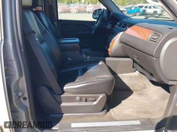2007 Chevrolet Tahoe LTZ с VIN 1GNFK13067R185979, выставлен на аукционе IAAI как лот 43393352 с пробегом 263 755 миль миль и . История ставок и продаж доступна на DreamBid. Изображение 5.