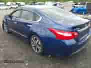 2016 Nissan Altima SR z VIN 1N4AL3AP6GC208925, wystawiony jako IAAI lot #42265402 z przebiegiem 244 533 mil mil oraz . Historia ofert i sprzedaży dostępna na DreamBid. Obrazek 3.