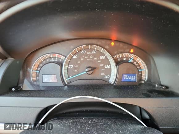 2014 Toyota Camry SE z VIN 4T1BF1FK7EU386806, wystawiony jako Copart lot #87491505 z przebiegiem 192 833 mil mil oraz Szkoda całkowita • Salvage title. Historia ofert i sprzedaży dostępna na DreamBid. Obrazek 9.