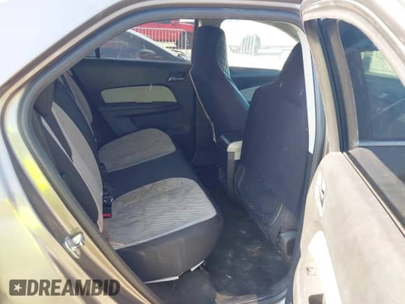 2011 Chevrolet Equinox 1LT z VIN 2CNALDEC2B6335112, wystawiony jako IAAI lot #43138242 z przebiegiem 178 765 mil mil oraz . Historia ofert i sprzedaży dostępna na DreamBid. Obrazek 8.